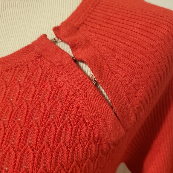 Victoria's Secret Knit Red Sweater Hook and Eye Shoulder Detail sz Small fitted - Picture 3 of 10